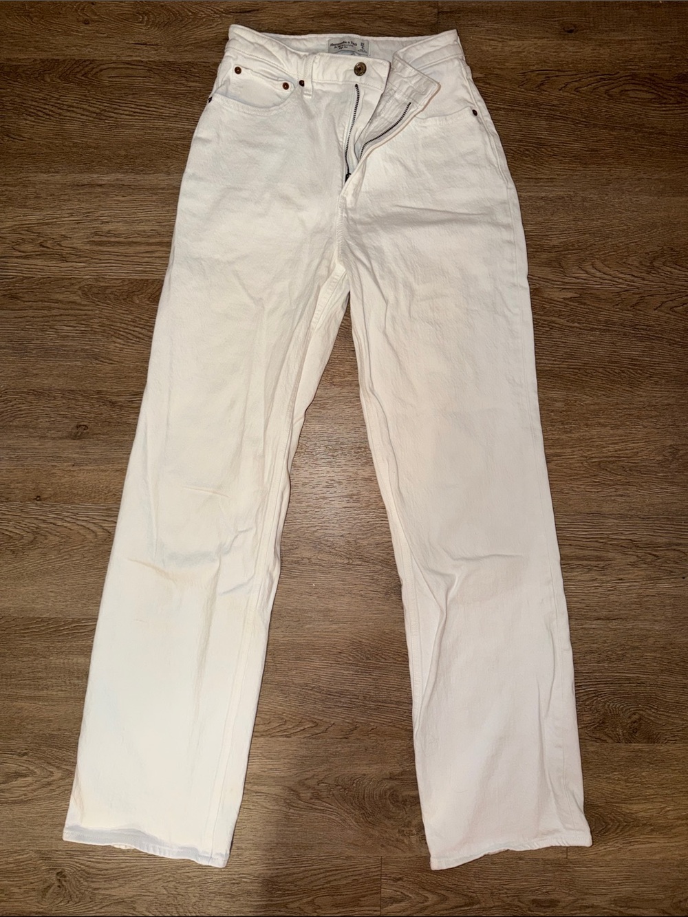 Abercrombie 90s Relaxed Jean High Rise Curve Love